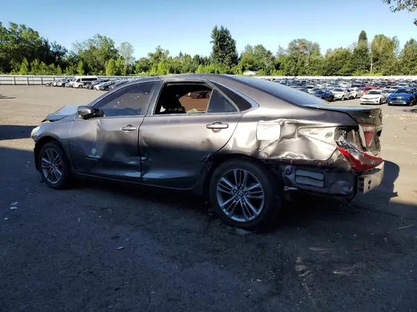 4T4BF1FK1GR577128 2016 TOYOTA CAMRY - Image 2