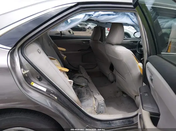 4T4BF1FK1GR577582 2016 TOYOTA CAMRY - Image 8