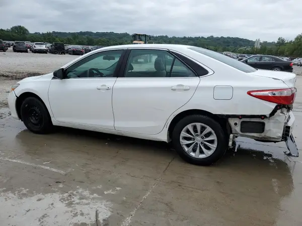 4T4BF1FK1GR583947 2016 TOYOTA CAMRY - Image 2