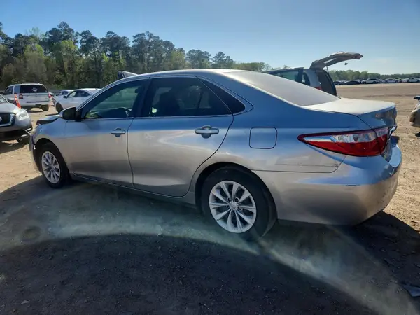 4T4BF1FK1GR584046 2016 TOYOTA CAMRY - Image 2