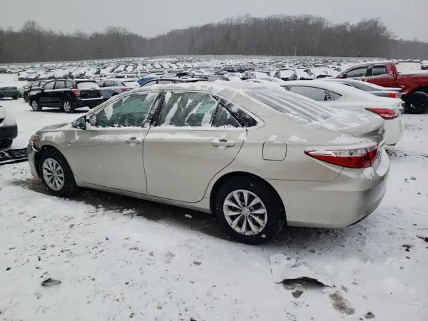 4T4BF1FK2GR519853 2016 TOYOTA CAMRY - Image 2