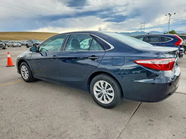 4T4BF1FK2GR522171 2016 TOYOTA CAMRY - Image 2