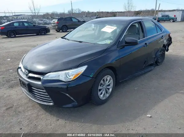 4T4BF1FK2GR522770 2016 TOYOTA CAMRY - Image 2