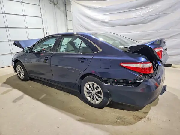 4T4BF1FK2GR523062 2016 TOYOTA CAMRY - Image 2