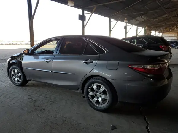 4T4BF1FK2GR524468 2016 TOYOTA CAMRY - Image 2