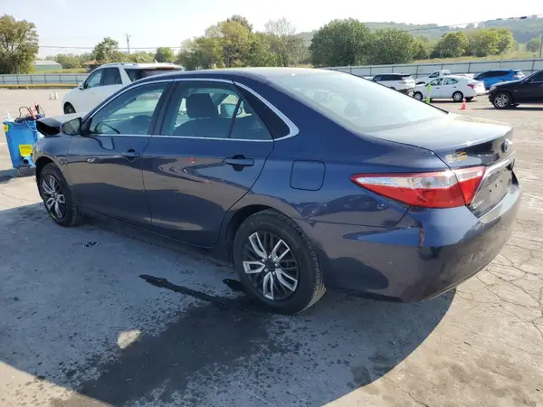 4T4BF1FK2GR526978 2016 TOYOTA CAMRY - Image 2