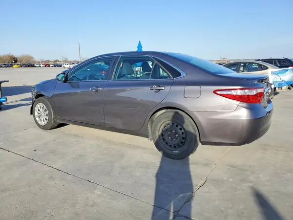 4T4BF1FK2GR527421 2016 TOYOTA CAMRY - Image 2
