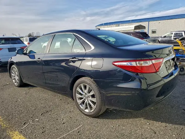 4T4BF1FK2GR528343 2016 TOYOTA CAMRY - Image 2