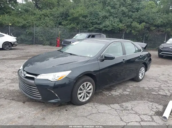 4T4BF1FK2GR529752 2016 TOYOTA CAMRY - Image 2