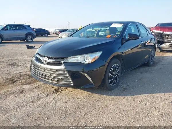 4T4BF1FK2GR530044 2016 TOYOTA CAMRY - Image 2