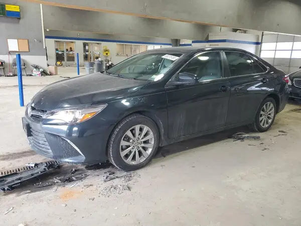 4T4BF1FK2GR530139 2016 TOYOTA CAMRY - Image 1