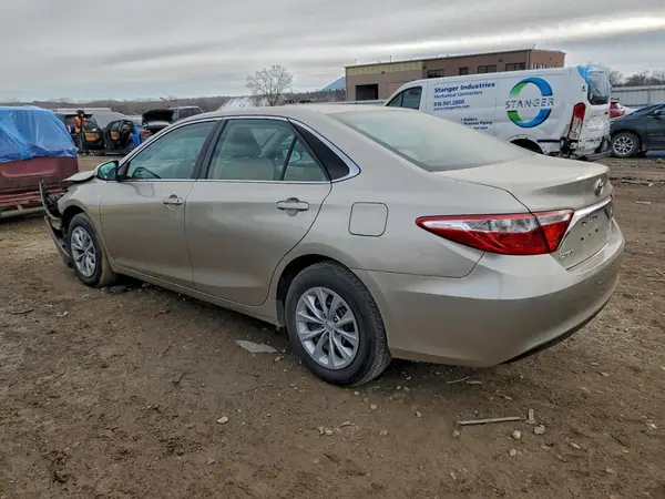 4T4BF1FK2GR532974 2016 TOYOTA CAMRY - Image 2
