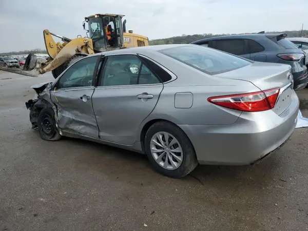 4T4BF1FK2GR539374 2016 TOYOTA CAMRY - Image 2