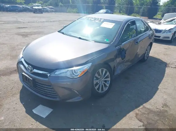 4T4BF1FK2GR539472 2016 TOYOTA CAMRY - Image 2