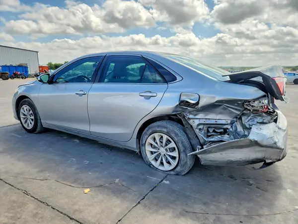 4T4BF1FK2GR542243 2016 TOYOTA CAMRY - Image 2