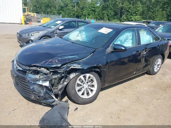 4T4BF1FK2GR542940 2016 TOYOTA CAMRY - Image 2