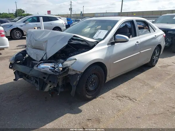 4T4BF1FK2GR546499 2016 TOYOTA CAMRY - Image 2