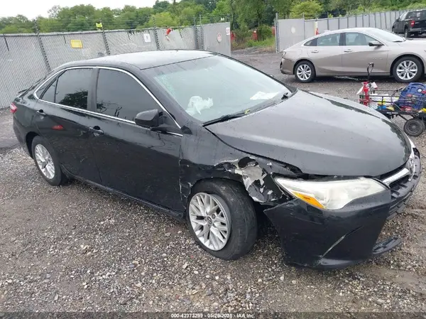 4T4BF1FK2GR547930 2016 TOYOTA CAMRY - Image 1