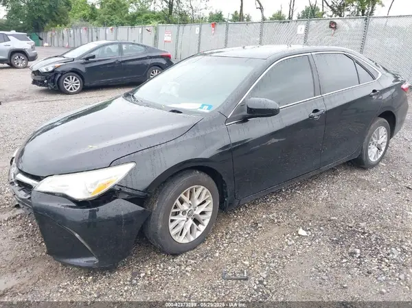 4T4BF1FK2GR547930 2016 TOYOTA CAMRY - Image 2