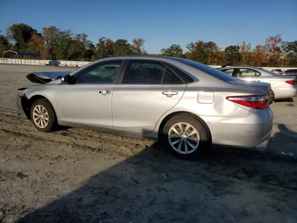4T4BF1FK2GR550794 2016 TOYOTA CAMRY - Image 2
