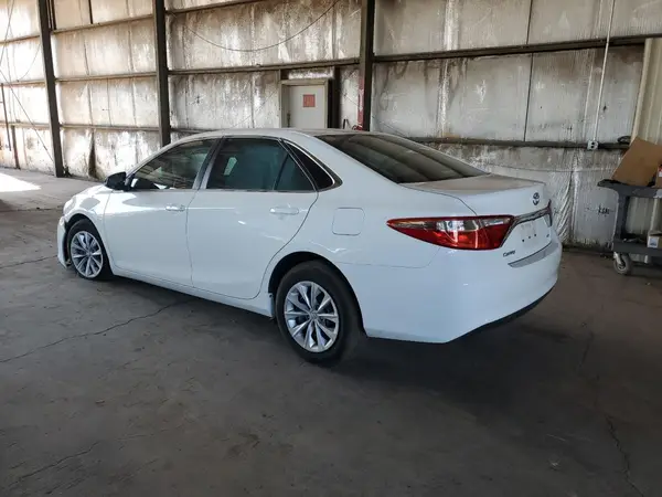 4T4BF1FK2GR552156 2016 TOYOTA CAMRY - Image 2