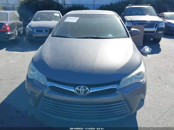 2016 TOYOTA CAMRY auction photo 6