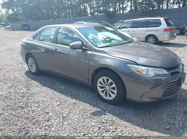 4T4BF1FK2GR557003 2016 TOYOTA CAMRY - Image 1