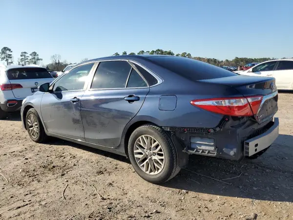 4T4BF1FK2GR557020 2016 TOYOTA CAMRY - Image 2