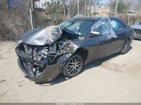 4T4BF1FK2GR564212 2016 TOYOTA CAMRY - Image 2