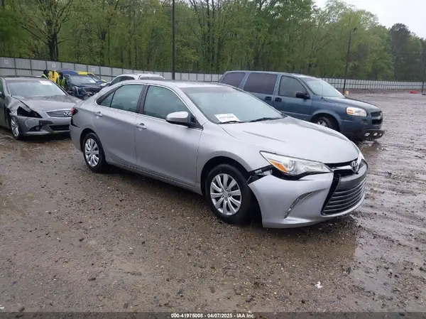 4T4BF1FK2GR568941 2016 TOYOTA CAMRY - Image 1