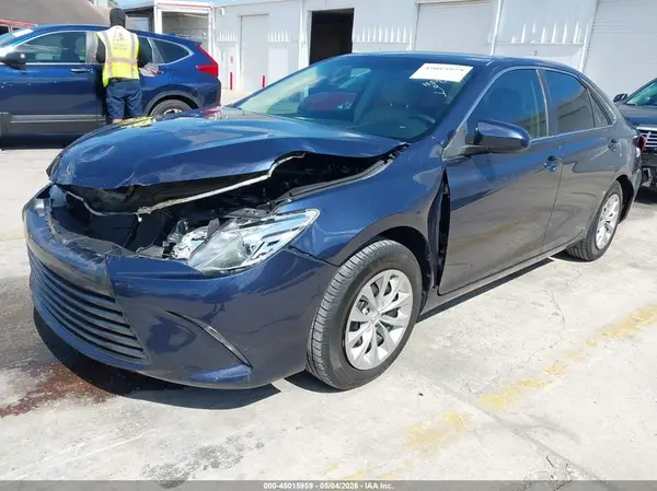 4T4BF1FK2GR574481 2016 TOYOTA CAMRY - Image 2