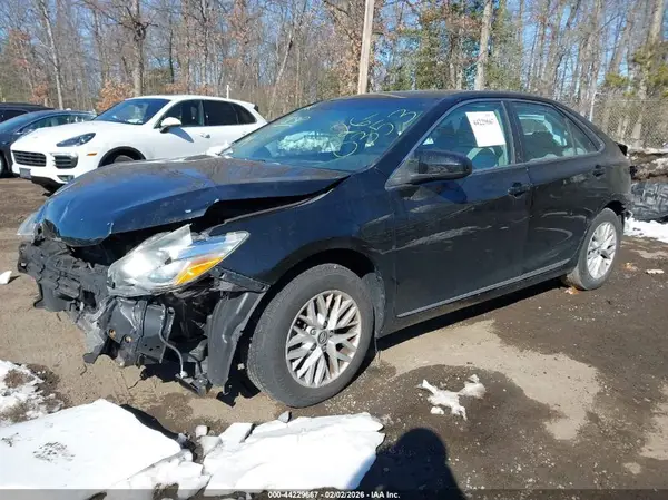 4T4BF1FK2GR575324 2016 TOYOTA CAMRY - Image 2