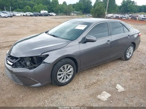 4T4BF1FK2GR578188 2016 TOYOTA CAMRY - Image 2