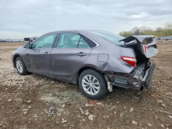4T4BF1FK2GR579437 2016 TOYOTA CAMRY - Image 2