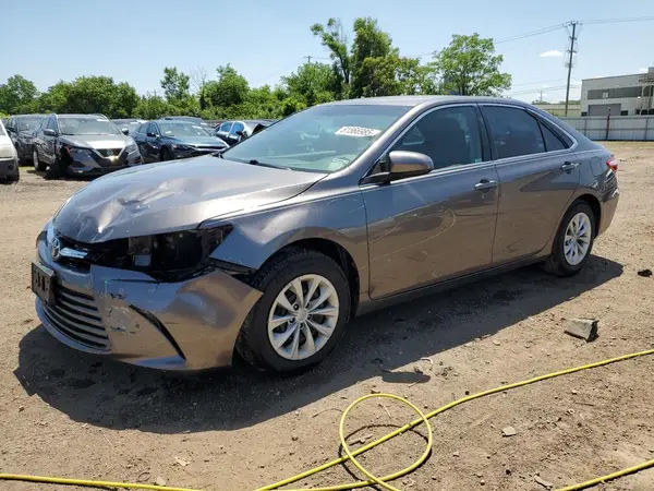 4T4BF1FK2GR581057 2016 TOYOTA CAMRY - Image 1
