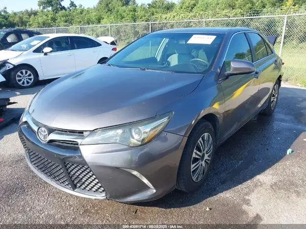 4T4BF1FK3GR518923 2016 TOYOTA CAMRY - Image 2