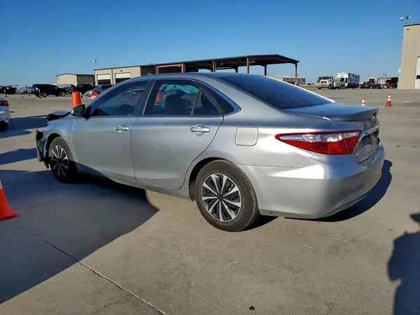 4T4BF1FK3GR521241 2016 TOYOTA CAMRY - Image 2