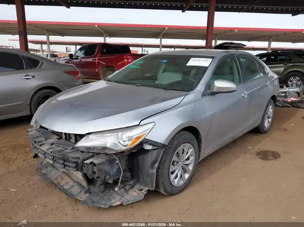 4T4BF1FK3GR522230 2016 TOYOTA CAMRY - Image 2