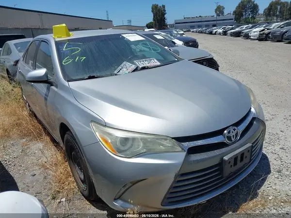 4T4BF1FK3GR524222 2016 TOYOTA CAMRY - Image 1
