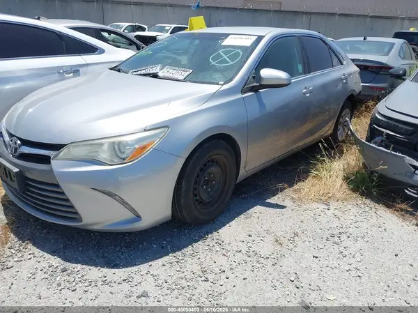 4T4BF1FK3GR524222 2016 TOYOTA CAMRY - Image 2