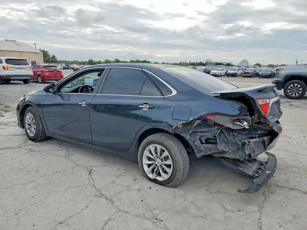 4T4BF1FK3GR524320 2016 TOYOTA CAMRY - Image 2