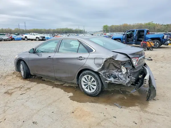 4T4BF1FK3GR524883 2016 TOYOTA CAMRY - Image 2