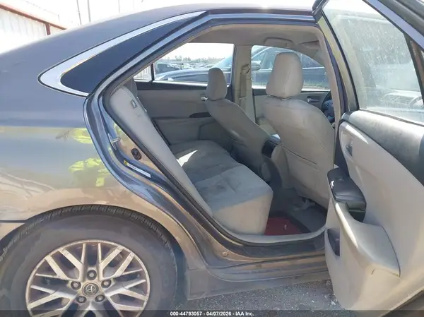 4T4BF1FK3GR529825 2016 TOYOTA CAMRY - Image 8