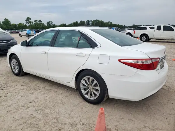 4T4BF1FK3GR531865 2016 TOYOTA CAMRY - Image 2
