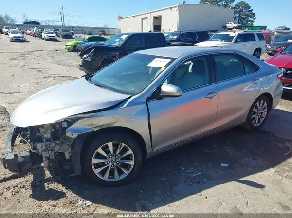4T4BF1FK3GR532613 2016 TOYOTA CAMRY - Image 2
