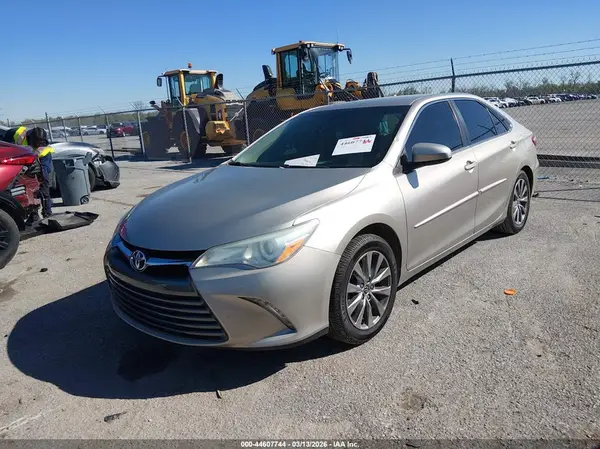 4T4BF1FK3GR534622 2016 TOYOTA CAMRY - Image 2