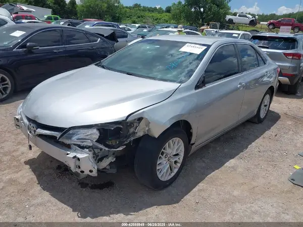 4T4BF1FK3GR535415 2016 TOYOTA CAMRY - Image 2