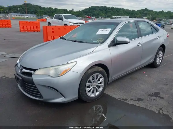 4T4BF1FK3GR535818 2016 TOYOTA CAMRY - Image 2