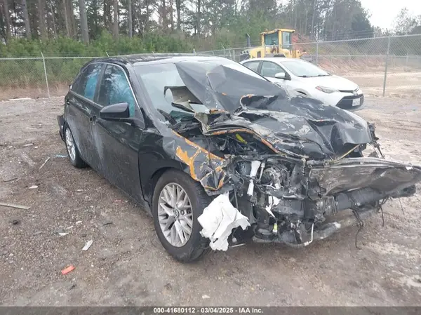 4T4BF1FK3GR537648 2016 TOYOTA CAMRY - Image 1