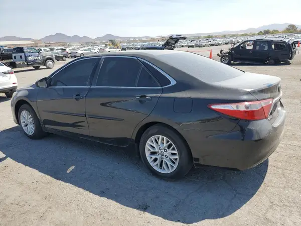 4T4BF1FK3GR540310 2016 TOYOTA CAMRY - Image 2